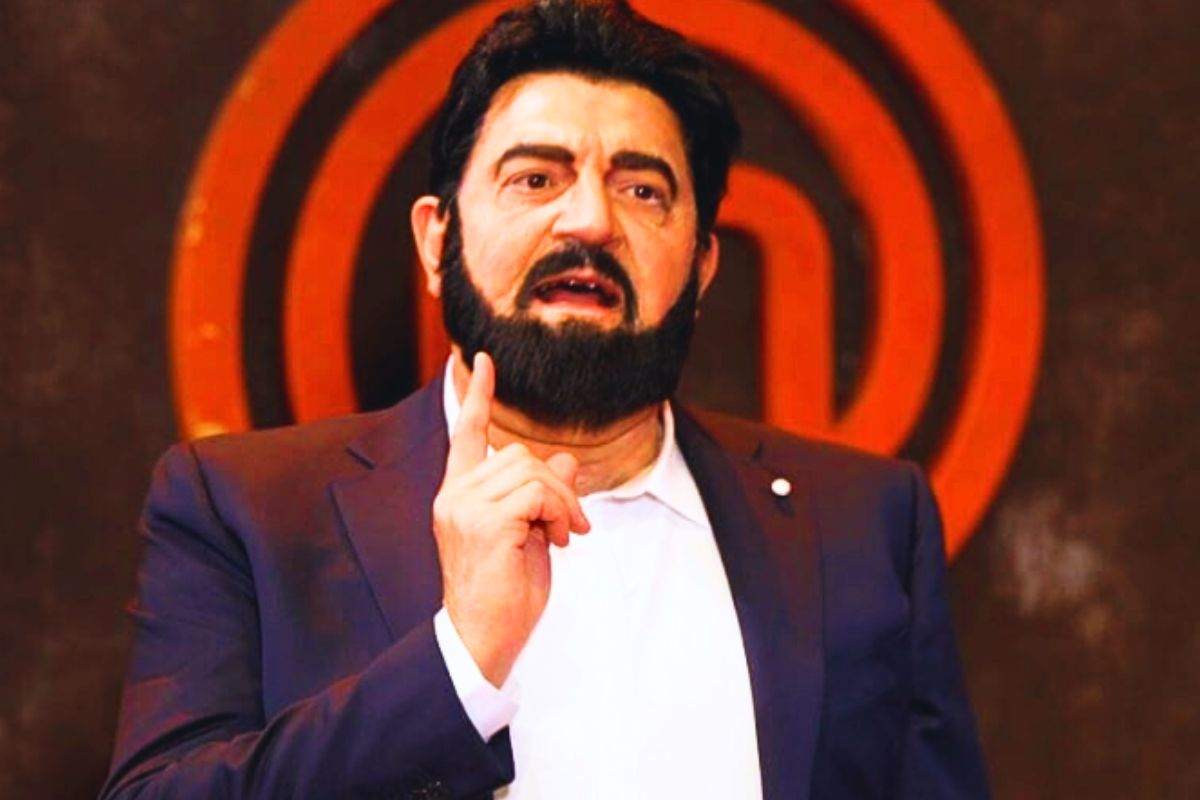 Il comico nei panni dello chef Cannavacciuolo