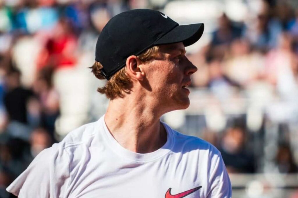 Jannik Sinner parla allenatore